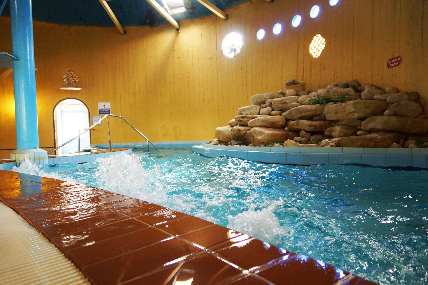 בילוי רגוע במים בילוי רגוע במים